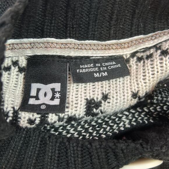 DC skatewear skater snowflake zippered cardigan sweater, size med - Picture 7 of 10